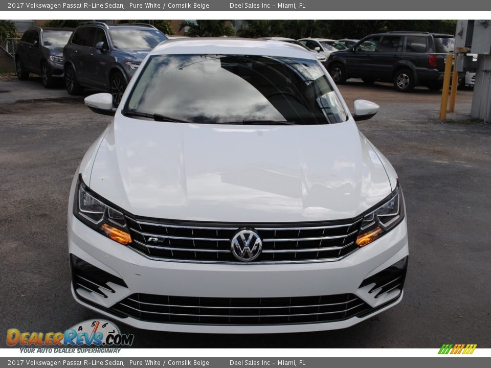2017 Volkswagen Passat R-Line Sedan Pure White / Cornsilk Beige Photo #3