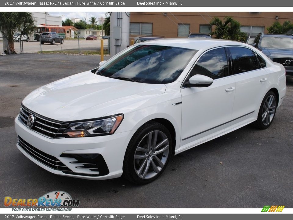 2017 Volkswagen Passat R-Line Sedan Pure White / Cornsilk Beige Photo #4