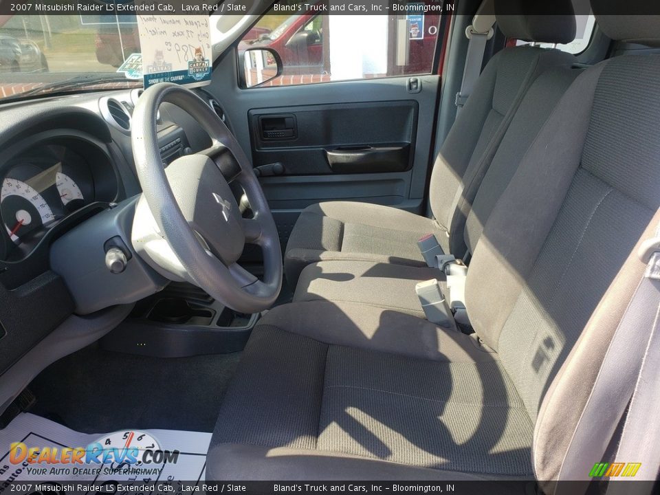 2007 Mitsubishi Raider LS Extended Cab Lava Red / Slate Photo #6