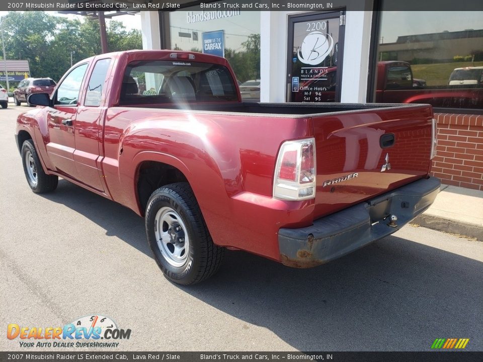 2007 Mitsubishi Raider LS Extended Cab Lava Red / Slate Photo #19