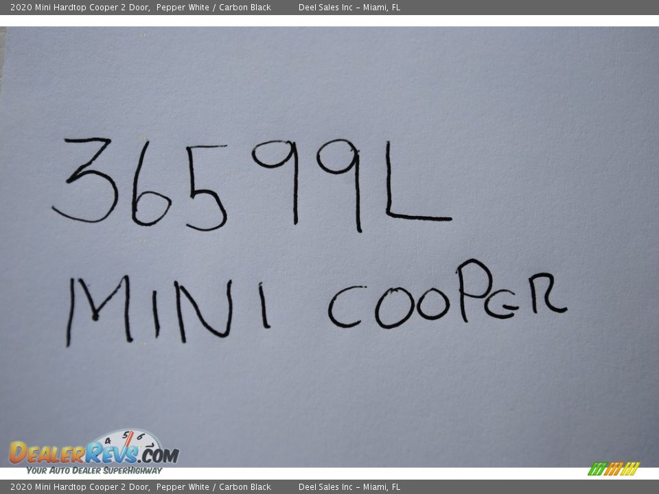 2020 Mini Hardtop Cooper 2 Door Pepper White / Carbon Black Photo #20