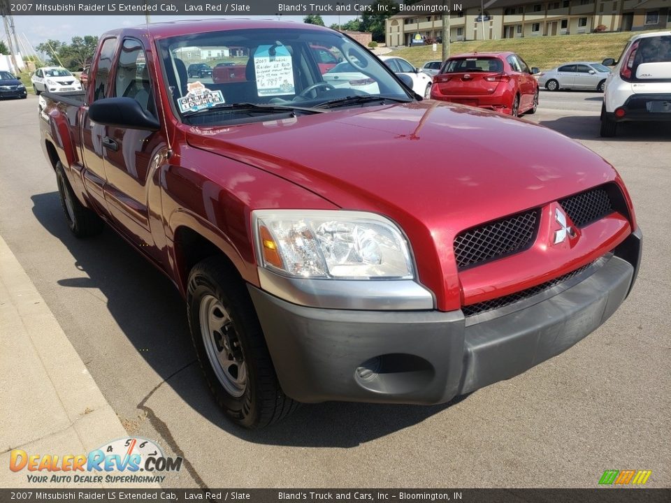 2007 Mitsubishi Raider LS Extended Cab Lava Red / Slate Photo #31