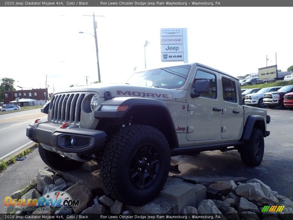 Front 3/4 View of 2020 Jeep Gladiator Mojave 4x4 Photo #1