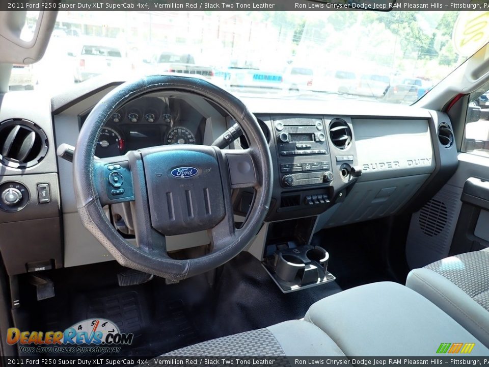 2011 Ford F250 Super Duty XLT SuperCab 4x4 Vermillion Red / Black Two Tone Leather Photo #13