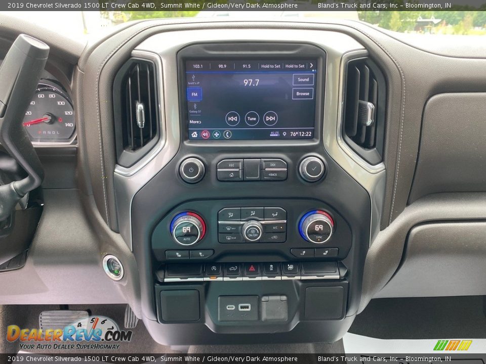 2019 Chevrolet Silverado 1500 LT Crew Cab 4WD Summit White / Gideon/Very Dark Atmosphere Photo #22