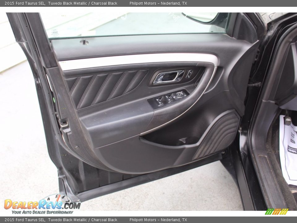 2015 Ford Taurus SEL Tuxedo Black Metallic / Charcoal Black Photo #13