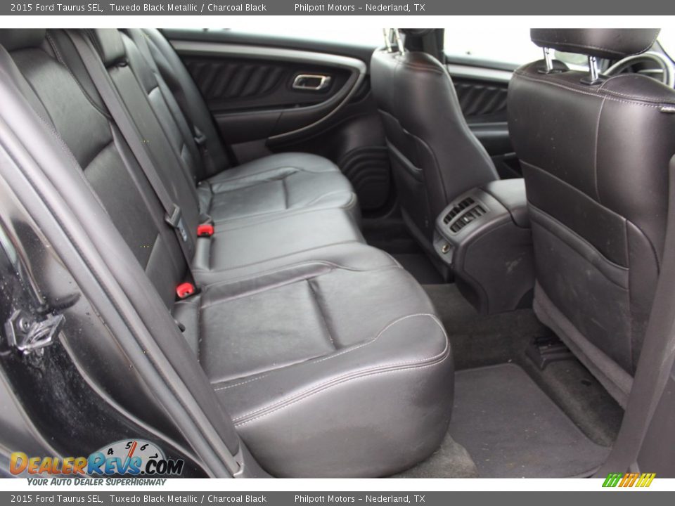 2015 Ford Taurus SEL Tuxedo Black Metallic / Charcoal Black Photo #29