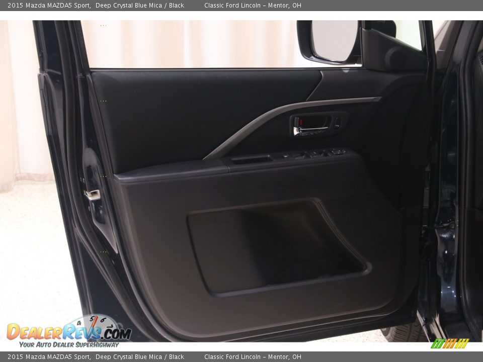 Door Panel of 2015 Mazda MAZDA5 Sport Photo #4