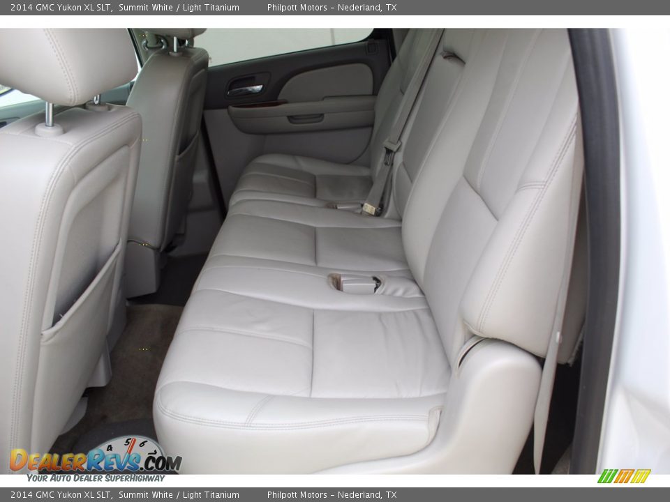 Rear Seat of 2014 GMC Yukon XL SLT Photo #19