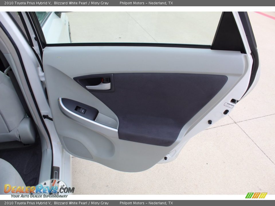 2010 Toyota Prius Hybrid V Blizzard White Pearl / Misty Gray Photo #19