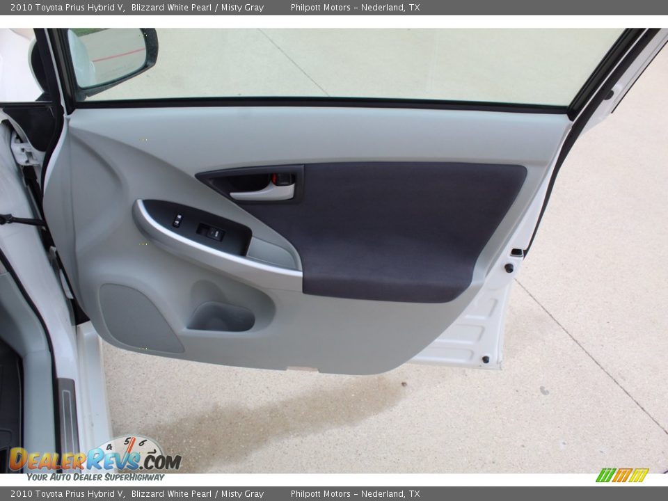 2010 Toyota Prius Hybrid V Blizzard White Pearl / Misty Gray Photo #21