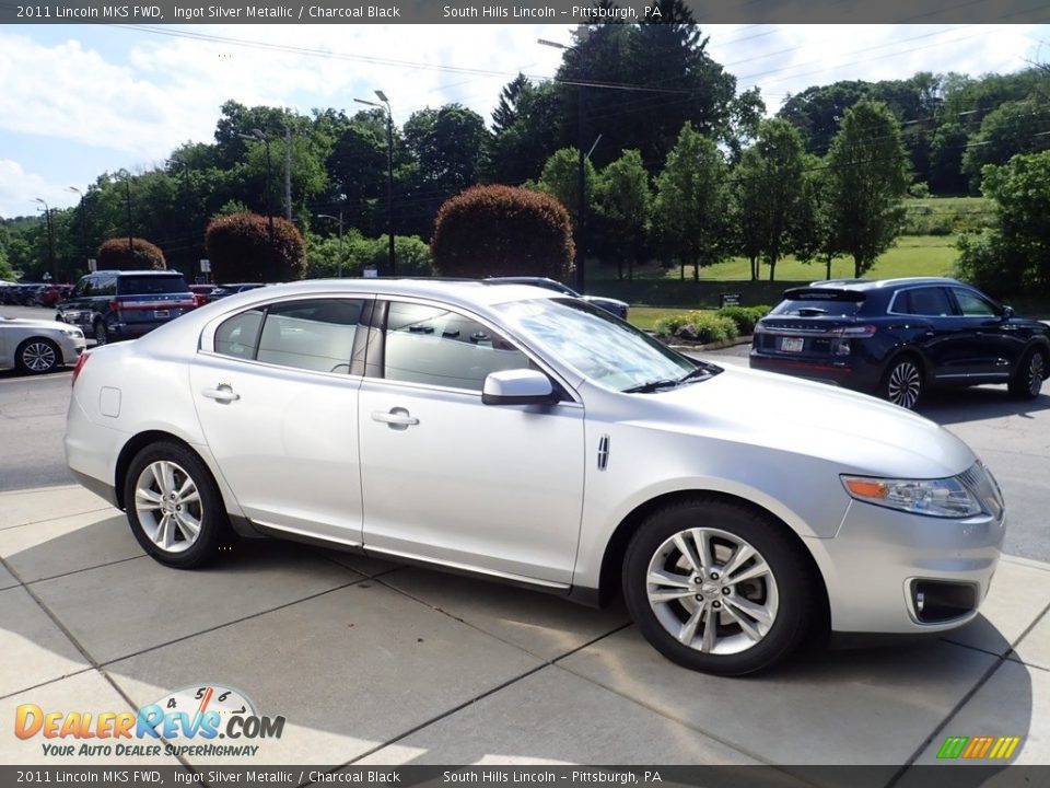 Front 3/4 View of 2011 Lincoln MKS FWD Photo #6