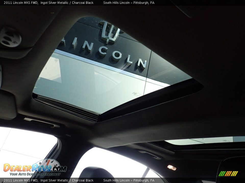 2011 Lincoln MKS FWD Ingot Silver Metallic / Charcoal Black Photo #22