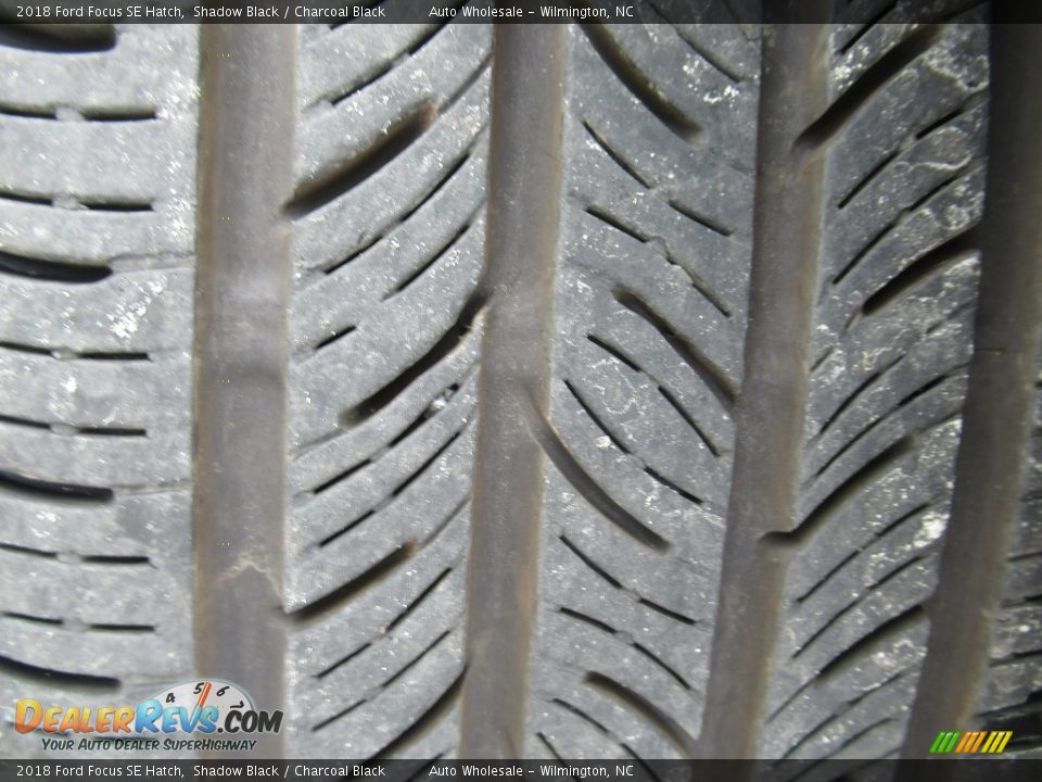 2018 Ford Focus SE Hatch Shadow Black / Charcoal Black Photo #9