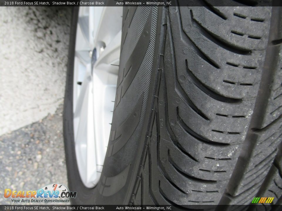 2018 Ford Focus SE Hatch Shadow Black / Charcoal Black Photo #10