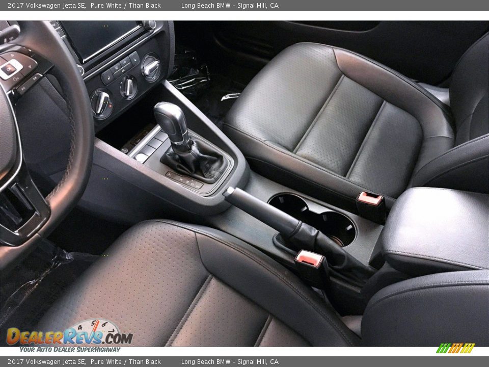 2017 Volkswagen Jetta SE Pure White / Titan Black Photo #16
