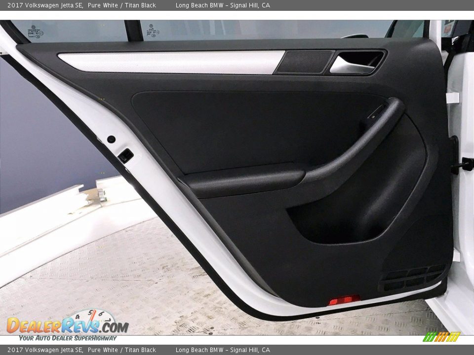 2017 Volkswagen Jetta SE Pure White / Titan Black Photo #25