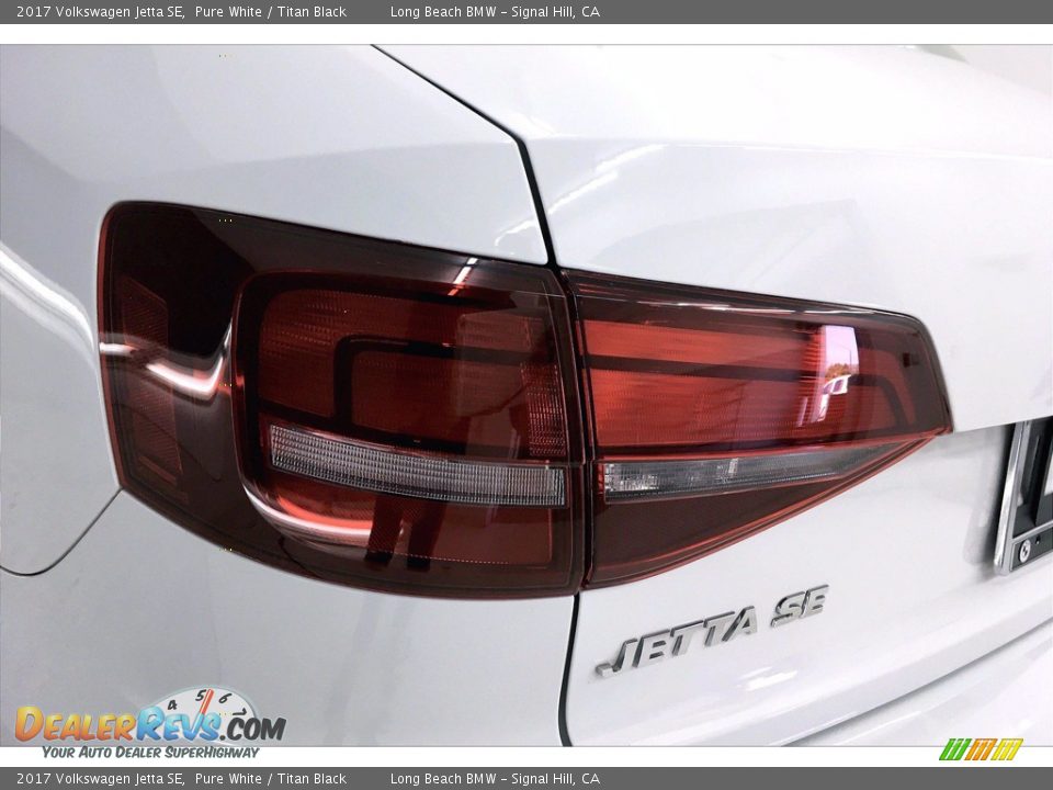 2017 Volkswagen Jetta SE Pure White / Titan Black Photo #27