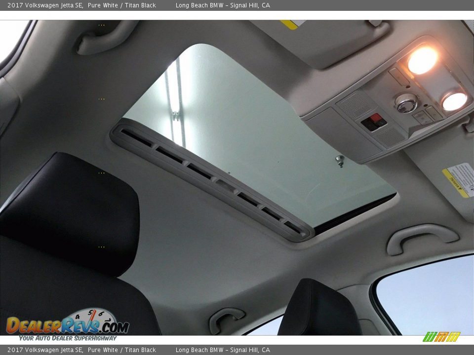 2017 Volkswagen Jetta SE Pure White / Titan Black Photo #31