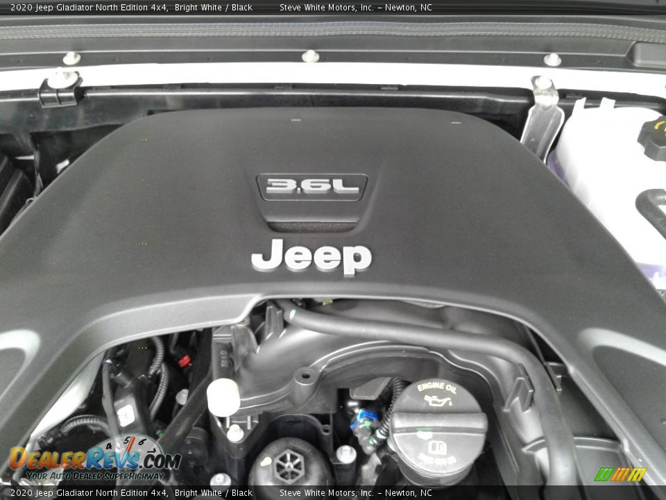 2020 Jeep Gladiator North Edition 4x4 Bright White / Black Photo #10