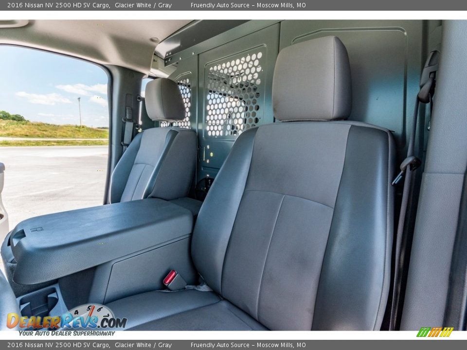 2016 Nissan NV 2500 HD SV Cargo Glacier White / Gray Photo #18