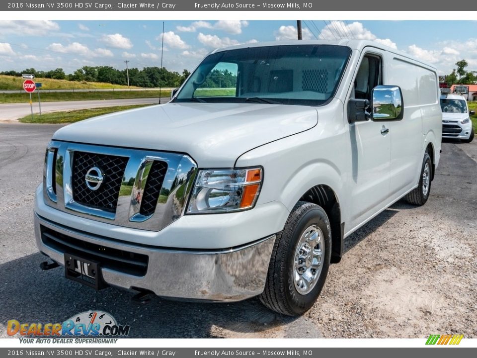 Front 3/4 View of 2016 Nissan NV 3500 HD SV Cargo Photo #8