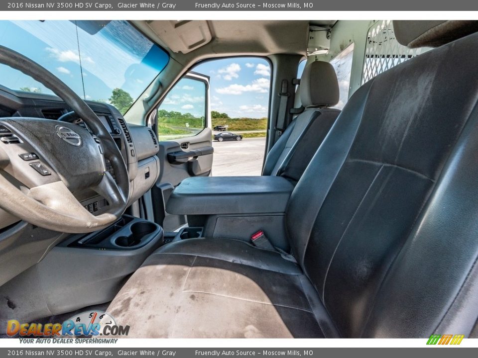 2016 Nissan NV 3500 HD SV Cargo Glacier White / Gray Photo #19