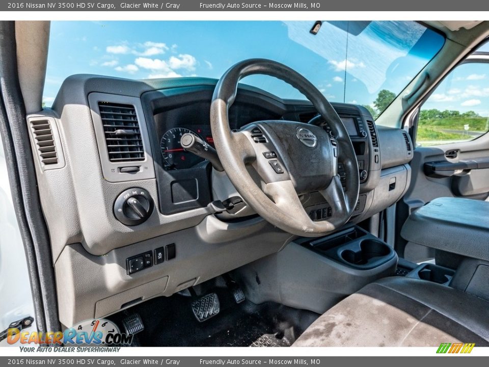 2016 Nissan NV 3500 HD SV Cargo Glacier White / Gray Photo #20