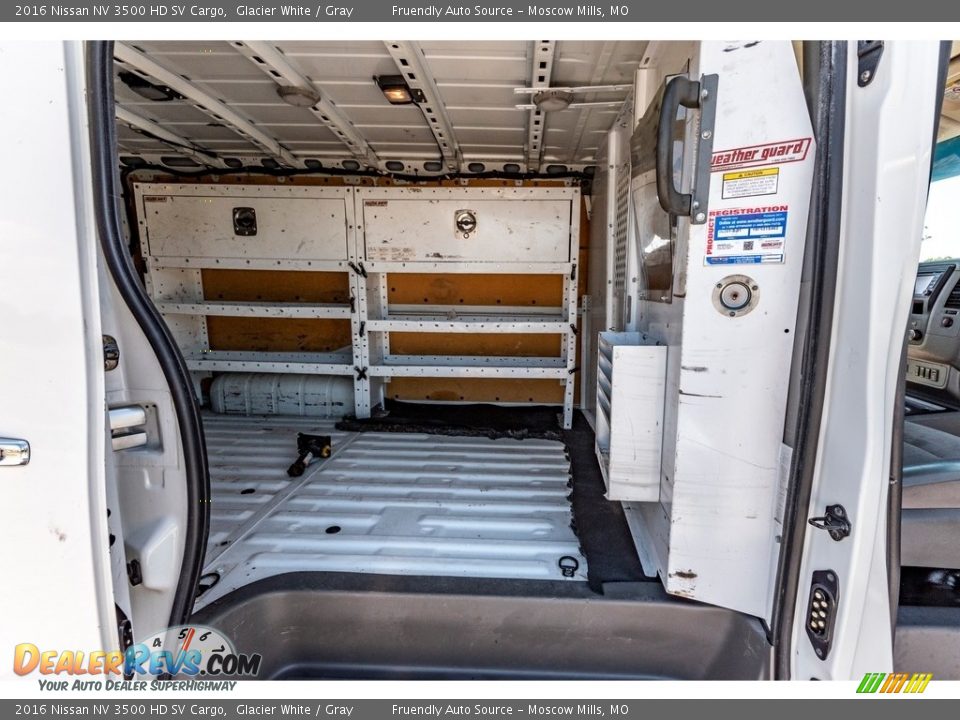 2016 Nissan NV 3500 HD SV Cargo Glacier White / Gray Photo #26