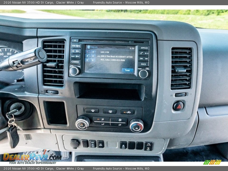 2016 Nissan NV 3500 HD SV Cargo Glacier White / Gray Photo #32