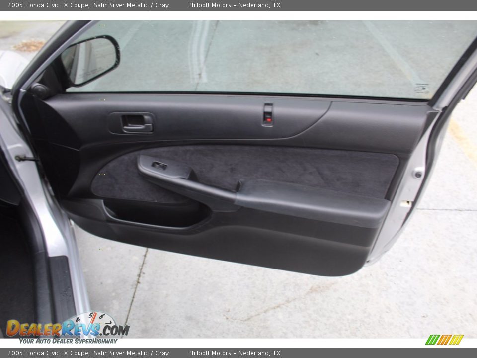 2005 Honda Civic LX Coupe Satin Silver Metallic / Gray Photo #21
