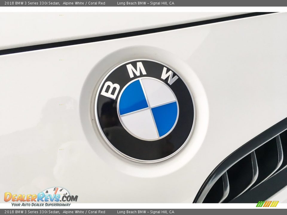 2018 BMW 3 Series 330i Sedan Alpine White / Coral Red Photo #30