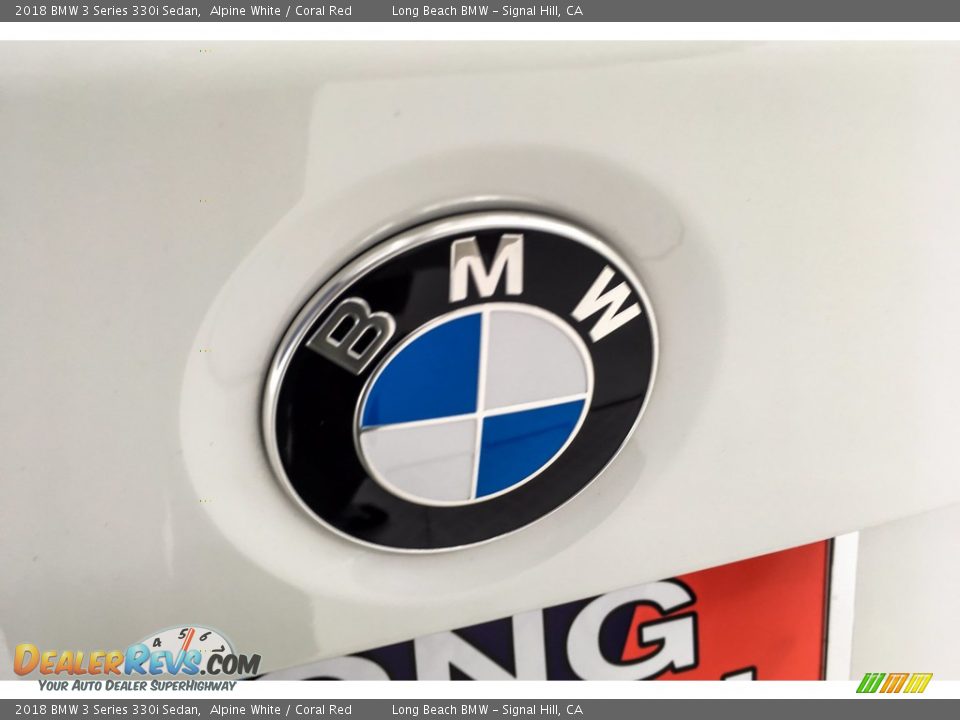 2018 BMW 3 Series 330i Sedan Alpine White / Coral Red Photo #32
