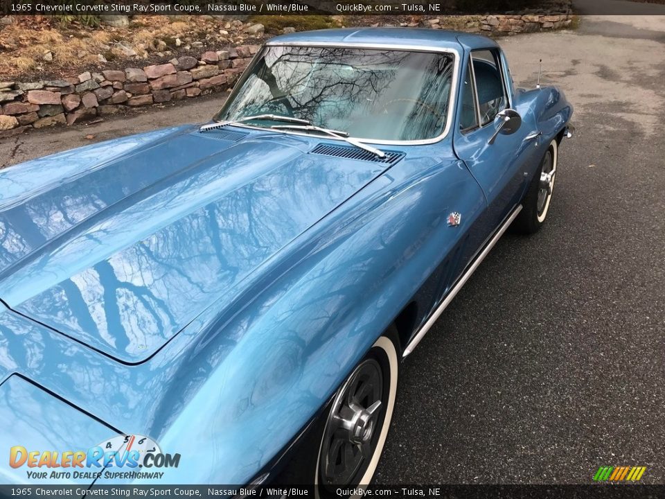 Front 3/4 View of 1965 Chevrolet Corvette Sting Ray Sport Coupe Photo #2