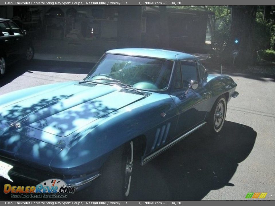 1965 Chevrolet Corvette Sting Ray Sport Coupe Nassau Blue / White/Blue Photo #9