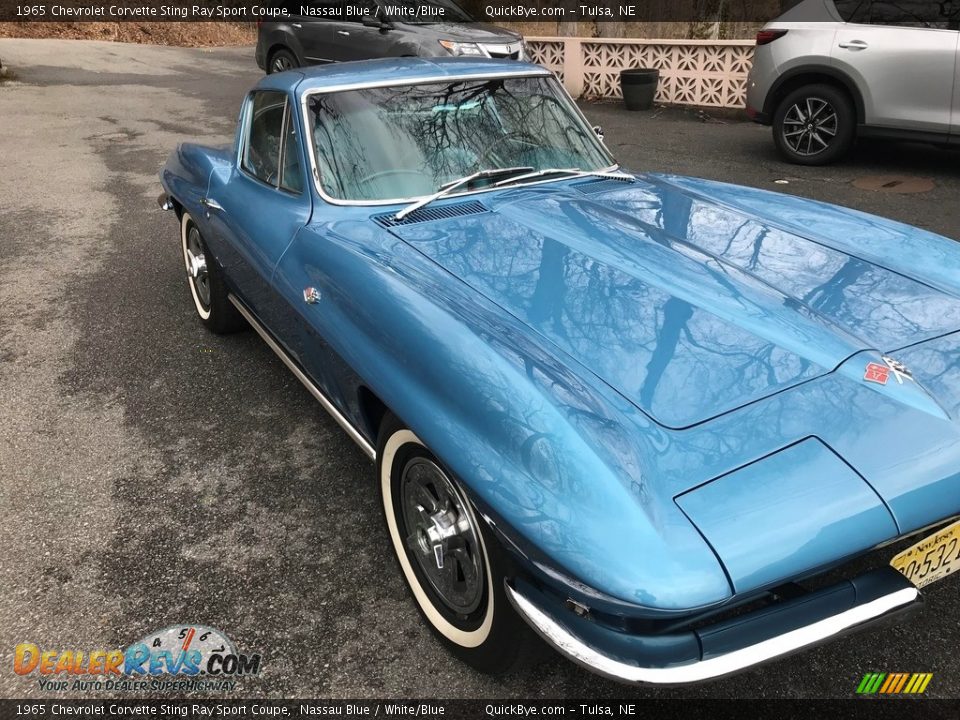 1965 Chevrolet Corvette Sting Ray Sport Coupe Nassau Blue / White/Blue Photo #11