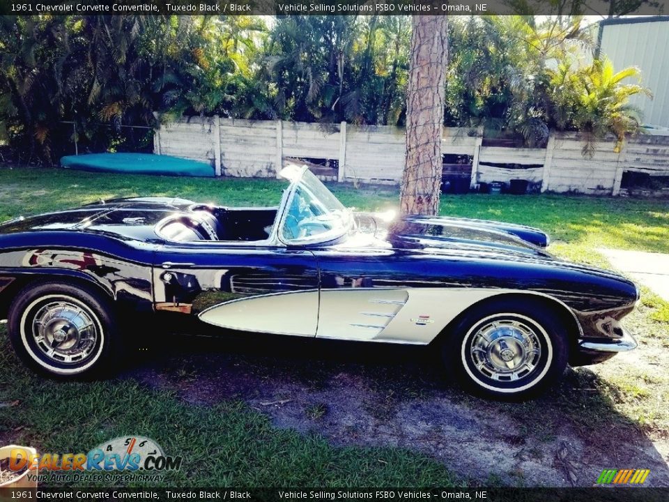 1961 Chevrolet Corvette Convertible Tuxedo Black / Black Photo #9