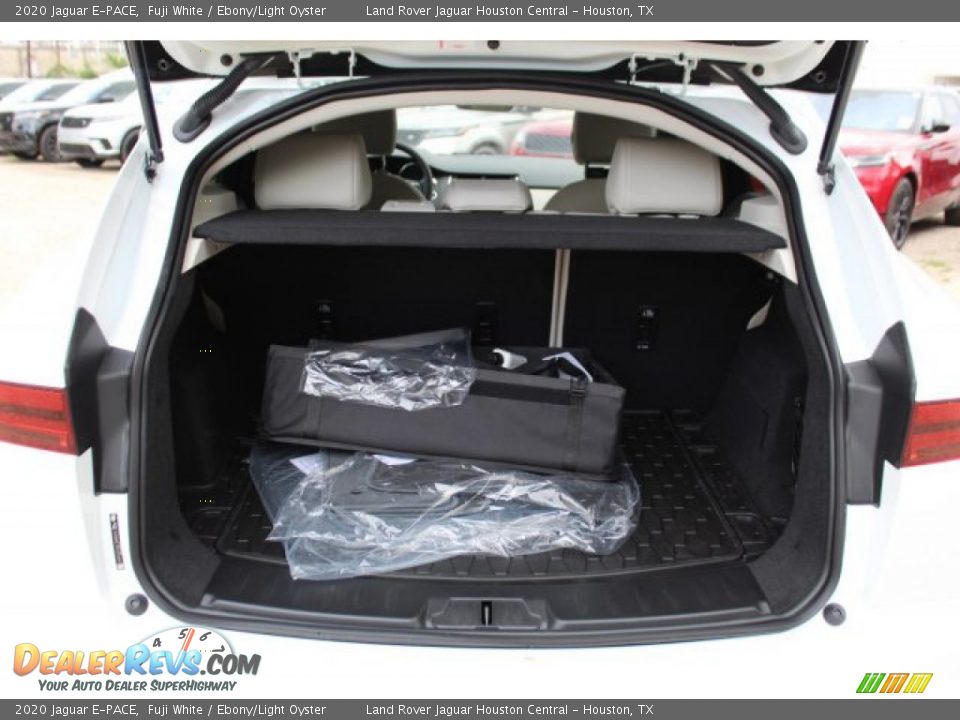 2020 Jaguar E-PACE Fuji White / Ebony/Light Oyster Photo #27