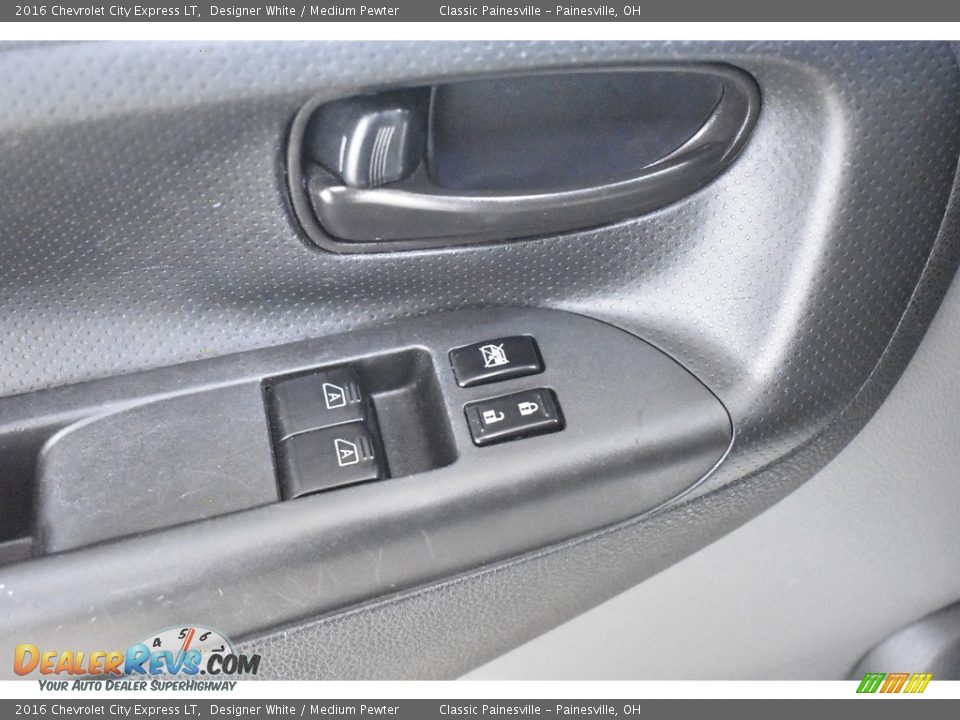 Door Panel of 2016 Chevrolet City Express LT Photo #8