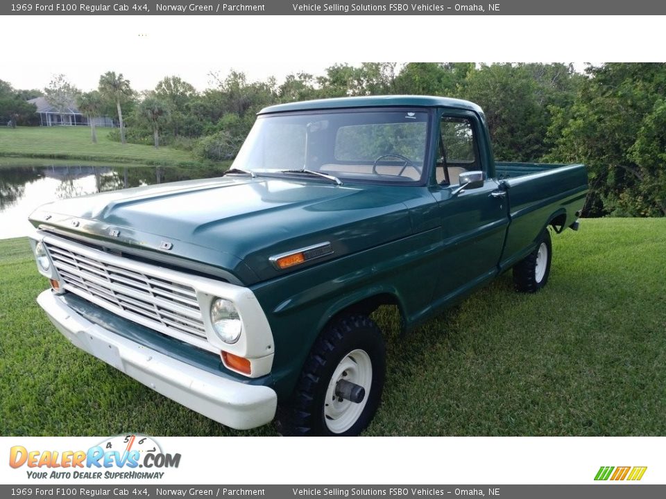 Front 3/4 View of 1969 Ford F100 Regular Cab 4x4 Photo #1