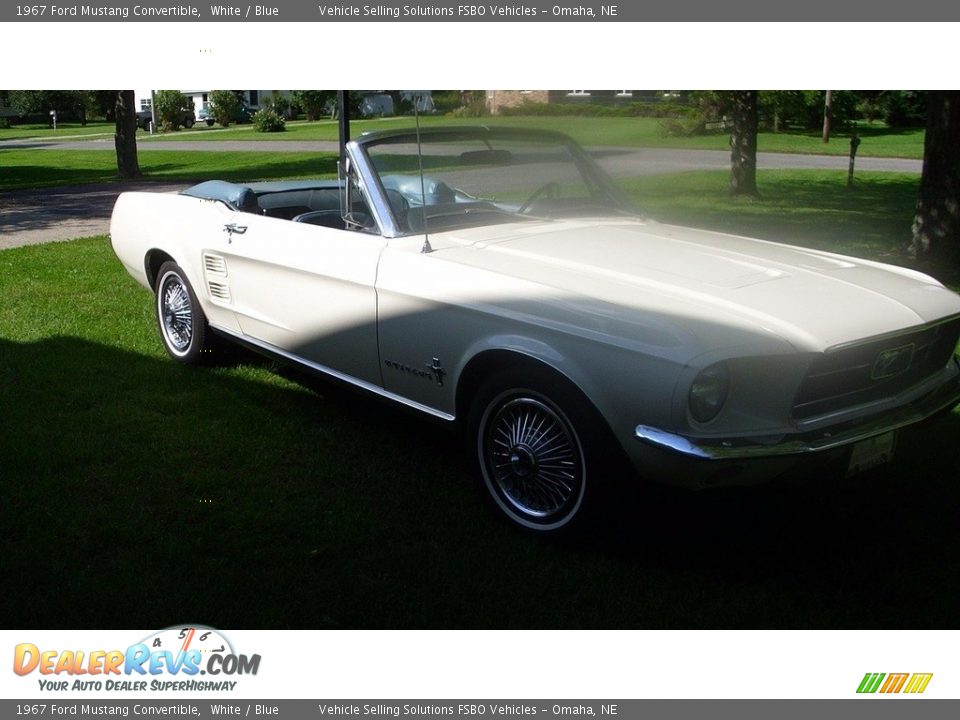 1967 Ford Mustang Convertible White / Blue Photo #2