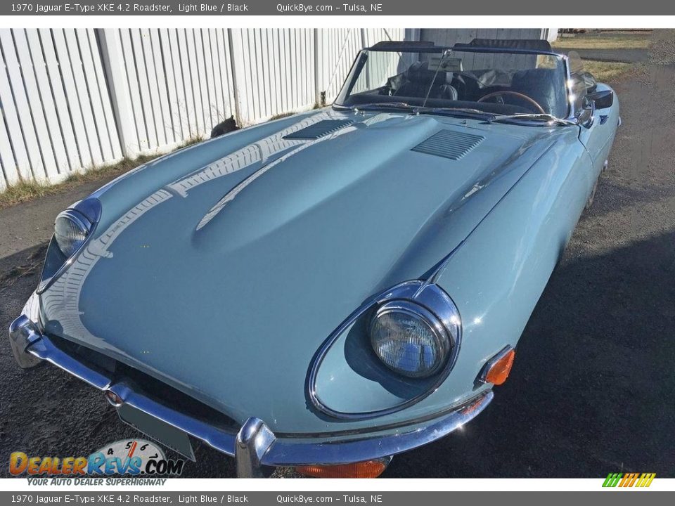 Front 3/4 View of 1970 Jaguar E-Type XKE 4.2 Roadster Photo #2