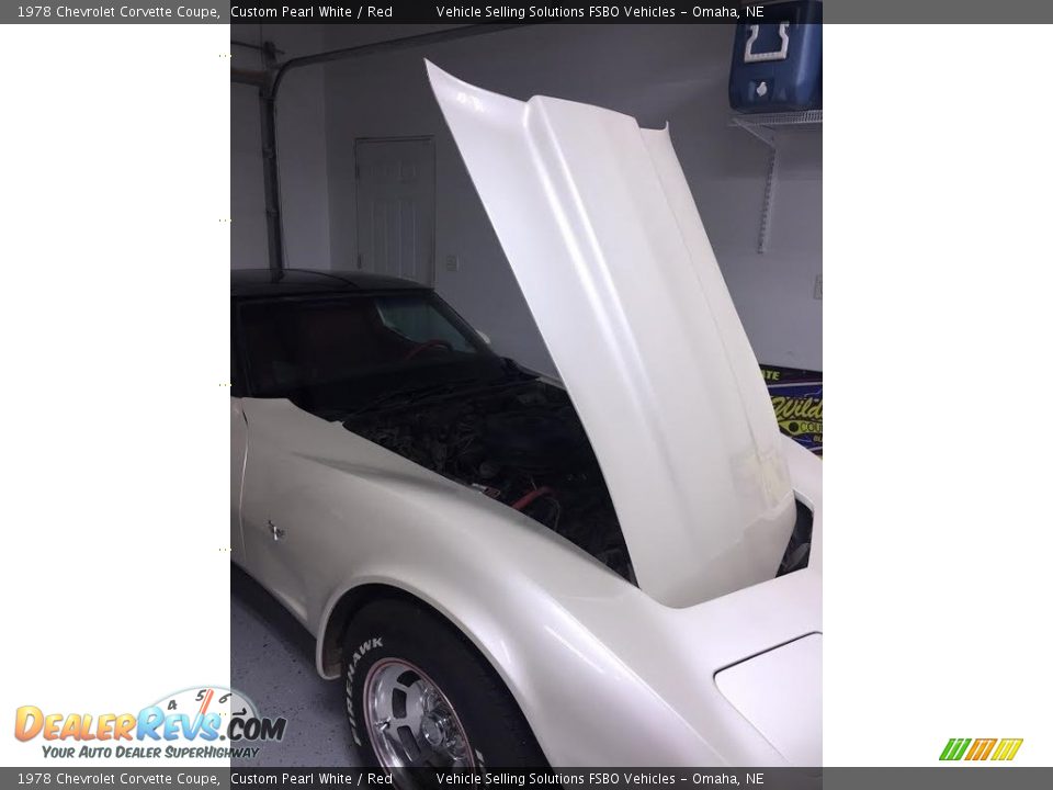 1978 Chevrolet Corvette Coupe Custom Pearl White / Red Photo #18