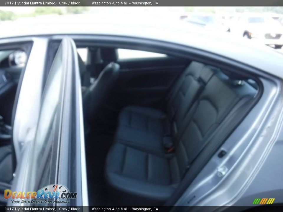 2017 Hyundai Elantra Limited Gray / Black Photo #15