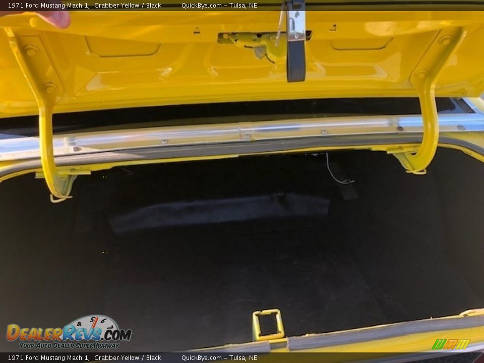 1971 Ford Mustang Mach 1 Grabber Yellow / Black Photo #11