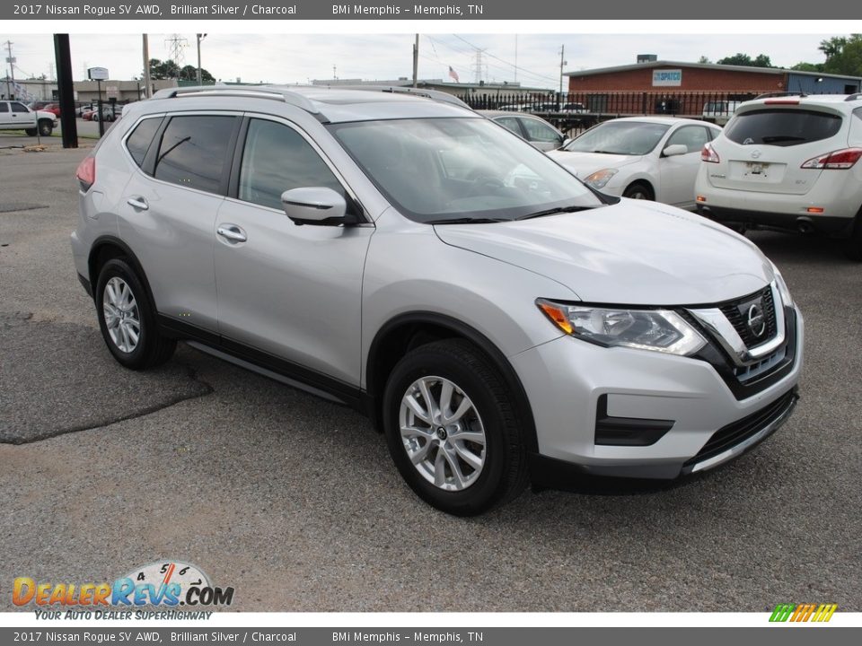 2017 Nissan Rogue SV AWD Brilliant Silver / Charcoal Photo #7