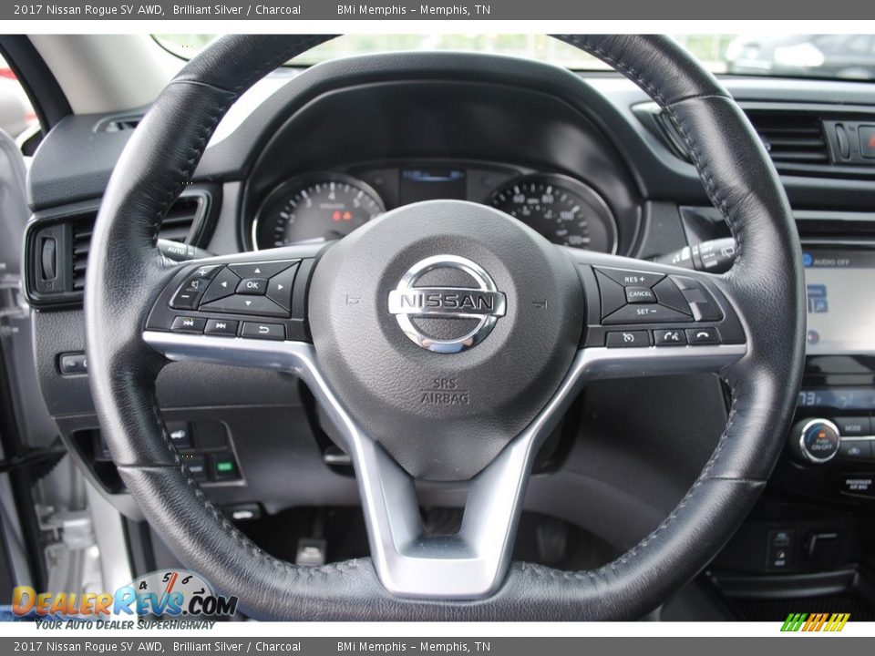 2017 Nissan Rogue SV AWD Brilliant Silver / Charcoal Photo #12
