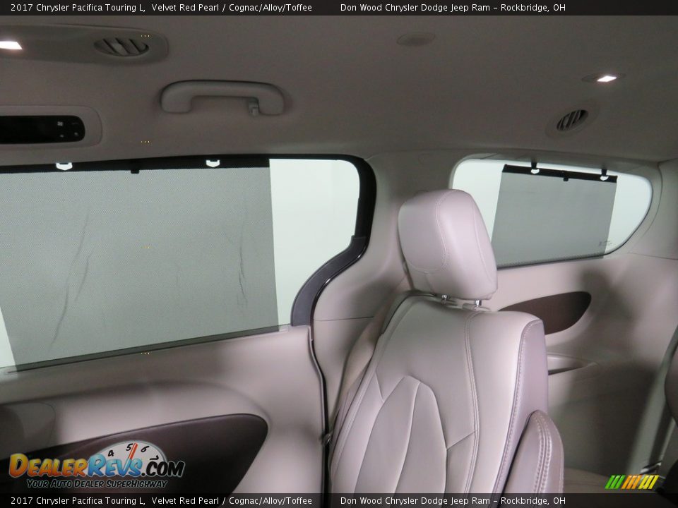 2017 Chrysler Pacifica Touring L Velvet Red Pearl / Cognac/Alloy/Toffee Photo #2