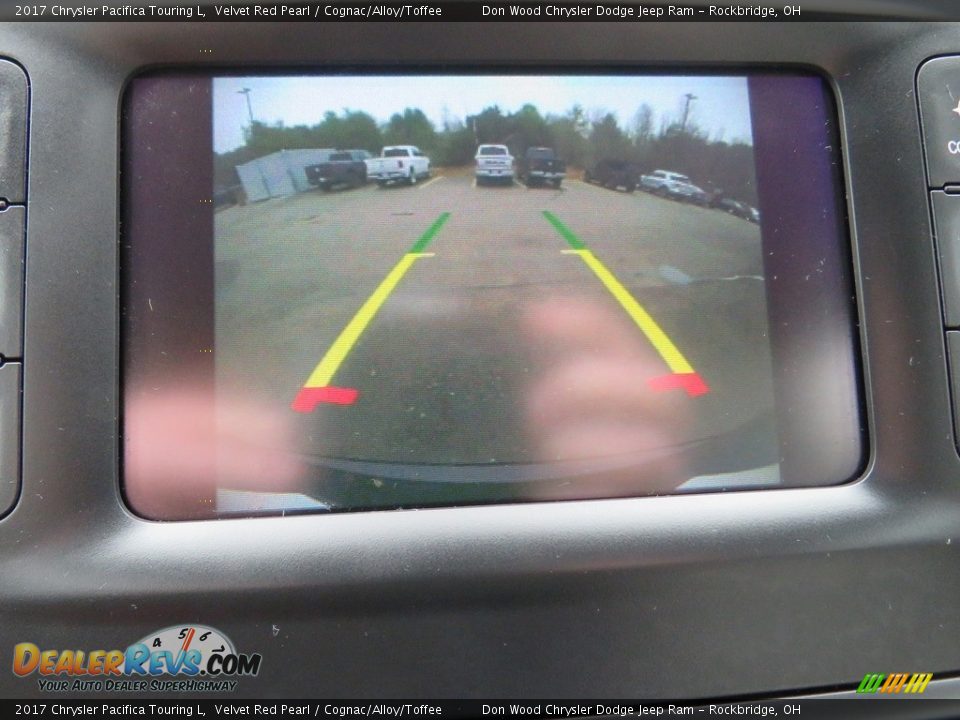 2017 Chrysler Pacifica Touring L Velvet Red Pearl / Cognac/Alloy/Toffee Photo #3
