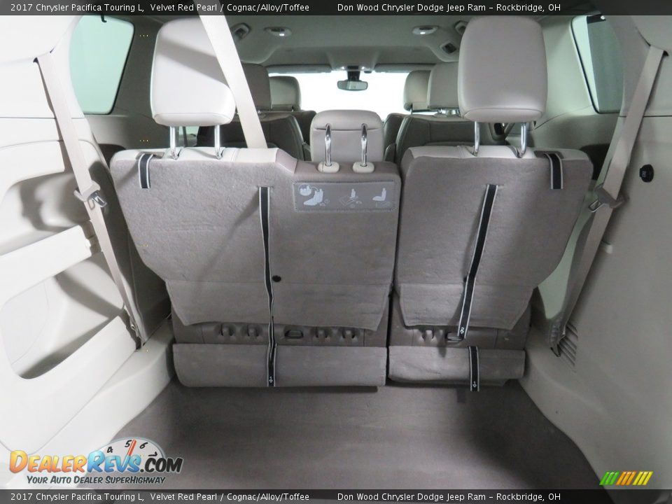 2017 Chrysler Pacifica Touring L Velvet Red Pearl / Cognac/Alloy/Toffee Photo #15